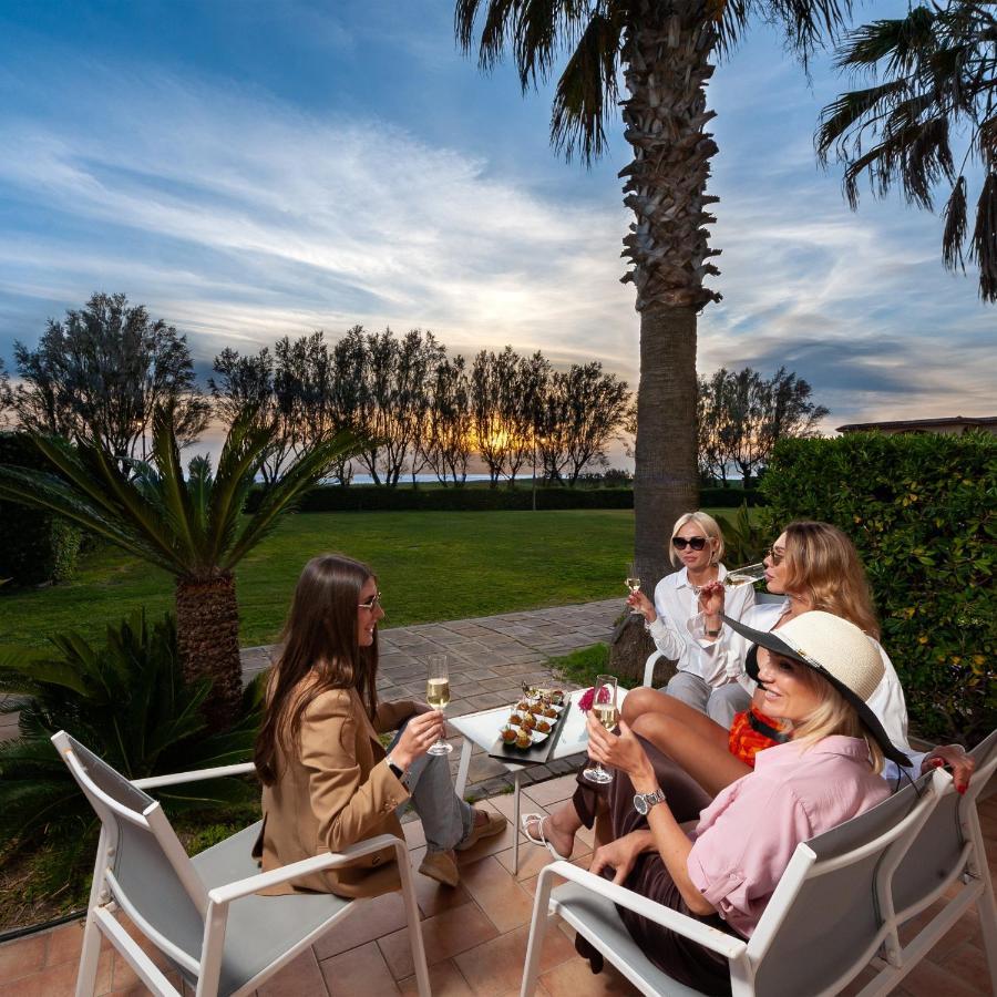 Paestum Inn Beach Resort エクステリア 写真