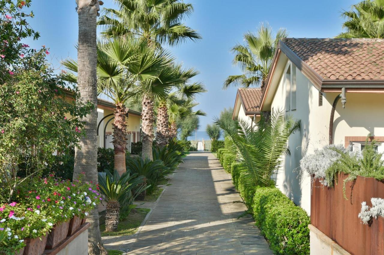 Paestum Inn Beach Resort エクステリア 写真
