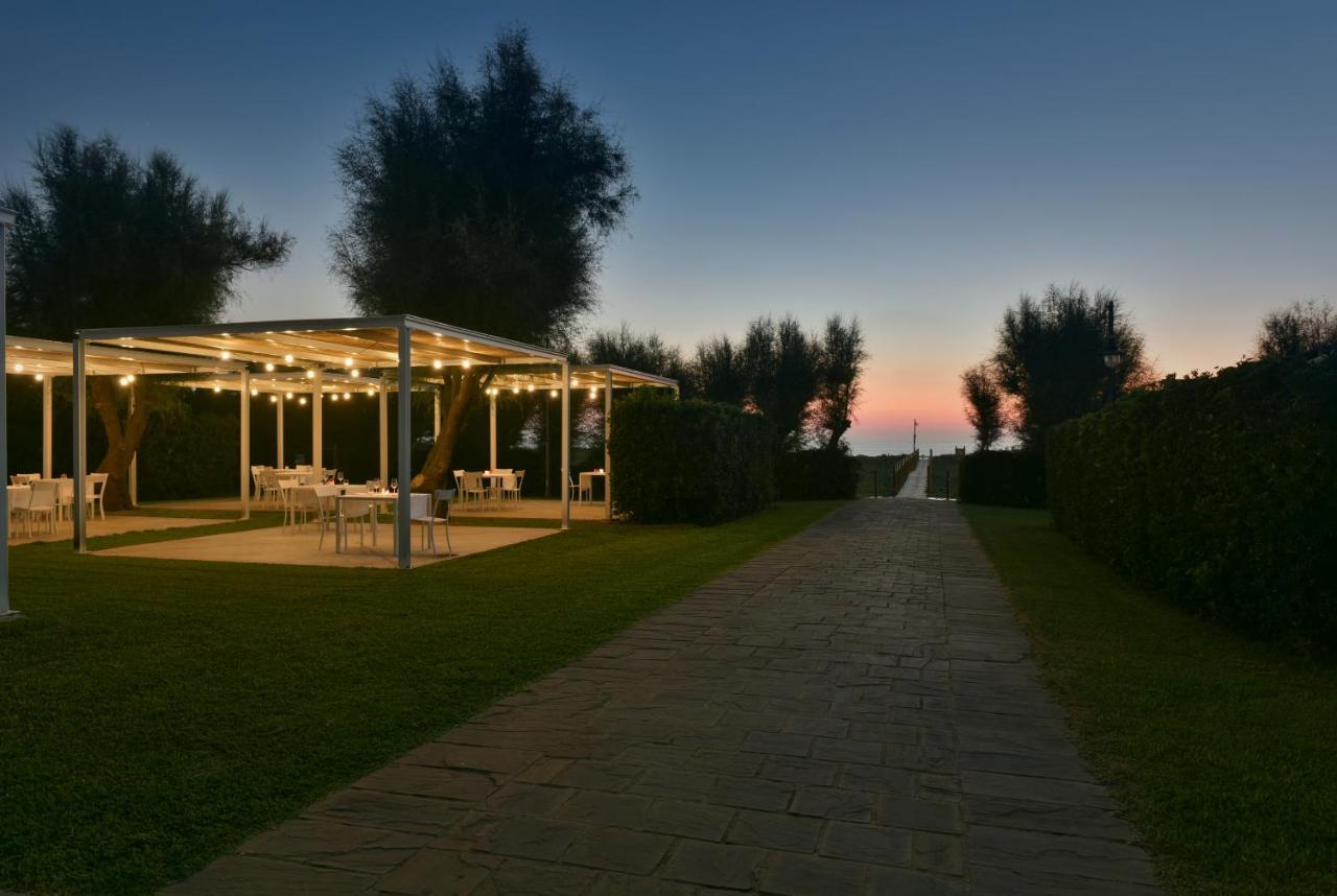 Paestum Inn Beach Resort エクステリア 写真
